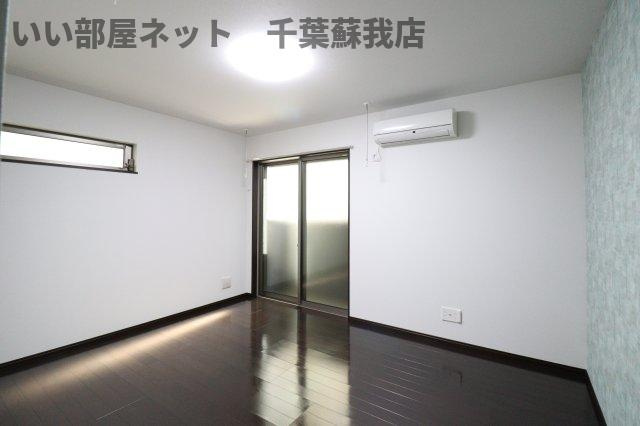ティアラ本千葉の洗面所|落ち着いた色調の洋室です