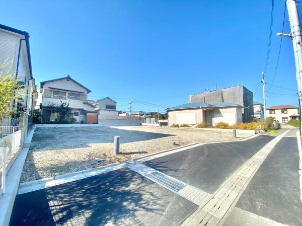 和歌山市関戸2丁目　土地の前面道路含む現地写真|交通量の少ない閑静な住宅街