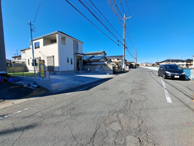 新築　前橋市天川町2期　Heartful　Town　1号棟の前面道路含む現地写真|現地写真　東側接道幅員約10ｍ