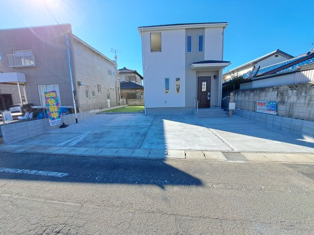 新築　前橋市天川町2期　Heartful　Town　1号棟の駐車場|現地写真　駐車スペースは並列2～3台分可能です！
