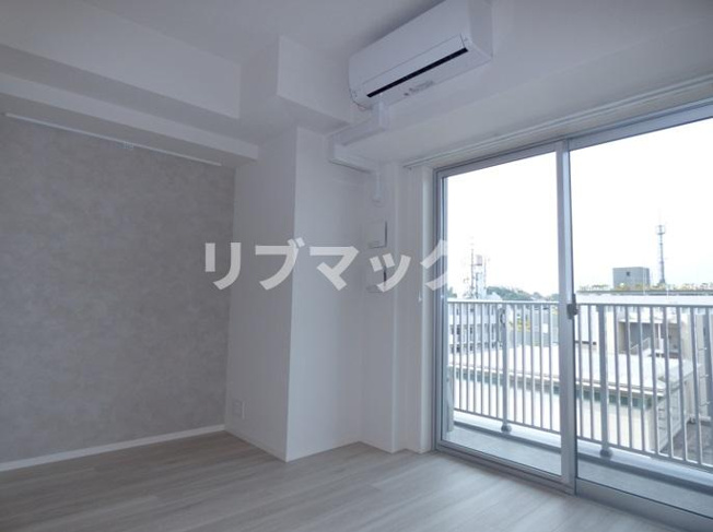 【居間・リビング】パークアクシス横浜阪東橋