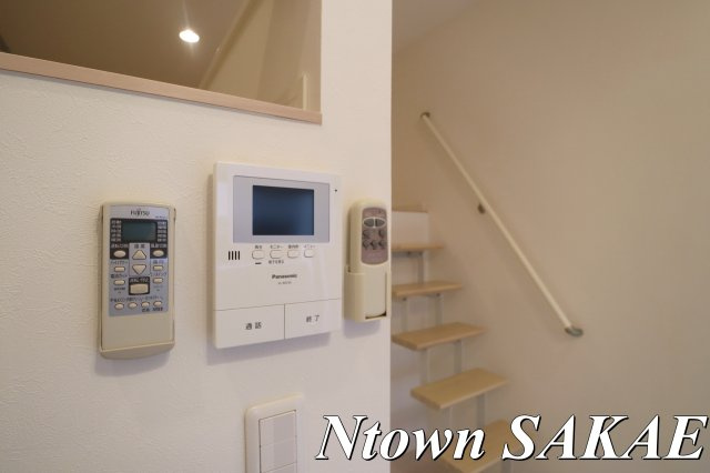 【セキュリティ】 | ショコラン | モニター付きインターホンです
