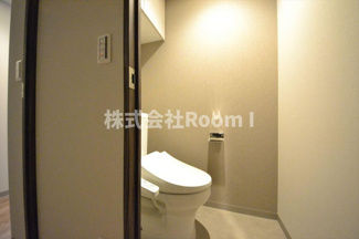 【トイレ】 | ルフォンプログレ堺筋本町タワーレジデンス | シンプルで使いやすいトイレです