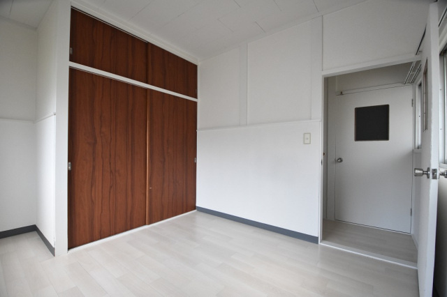 岡本貸家の収納