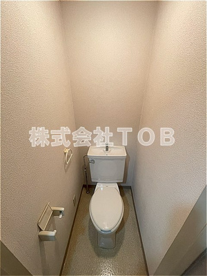 【トイレ】 | ルミエール烏山 | ※クリーニング中の撮影※