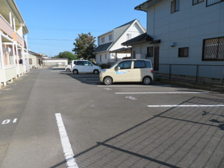 【駐車場】