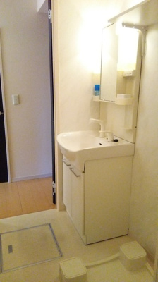【独立洗面台】 | ロイヤルクレッセント西登戸参番館 | ※同物件・同タイプの写真です。