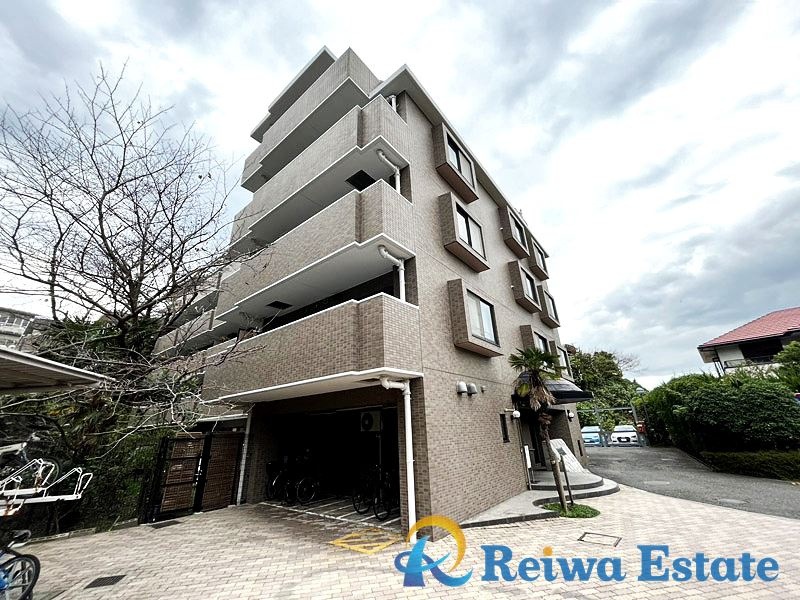 ガーデンハイツ鎌倉高校前の外観