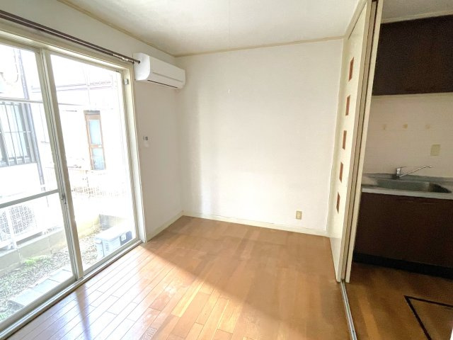 アリーブ成東の居間・リビング