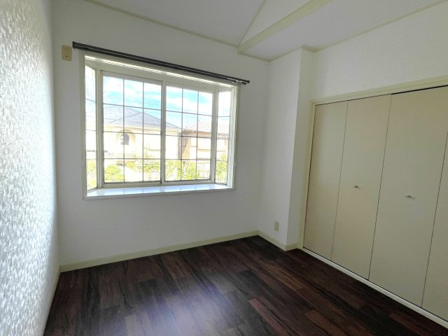 アリーブ成東の洋室