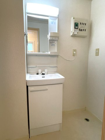 アリーブ成東の洗面所