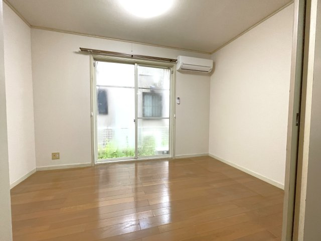 アリーブ成東の居間・リビング