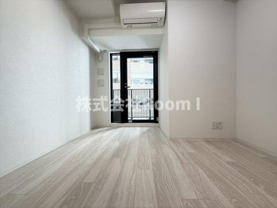 【居間・リビング】 | Metrosa谷町六丁目North | ゆったり過ごせるリビングです