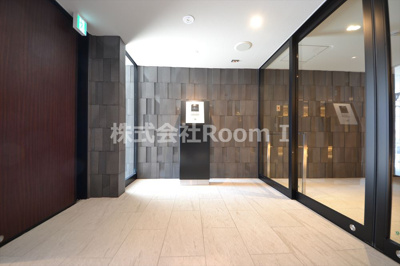 【エントランス】 | Metrosa谷町六丁目North | ゆとりのあるエントランスです