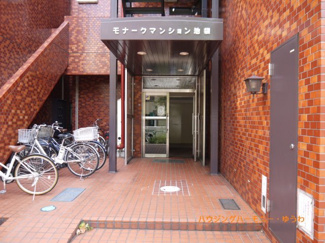 【エントランス】