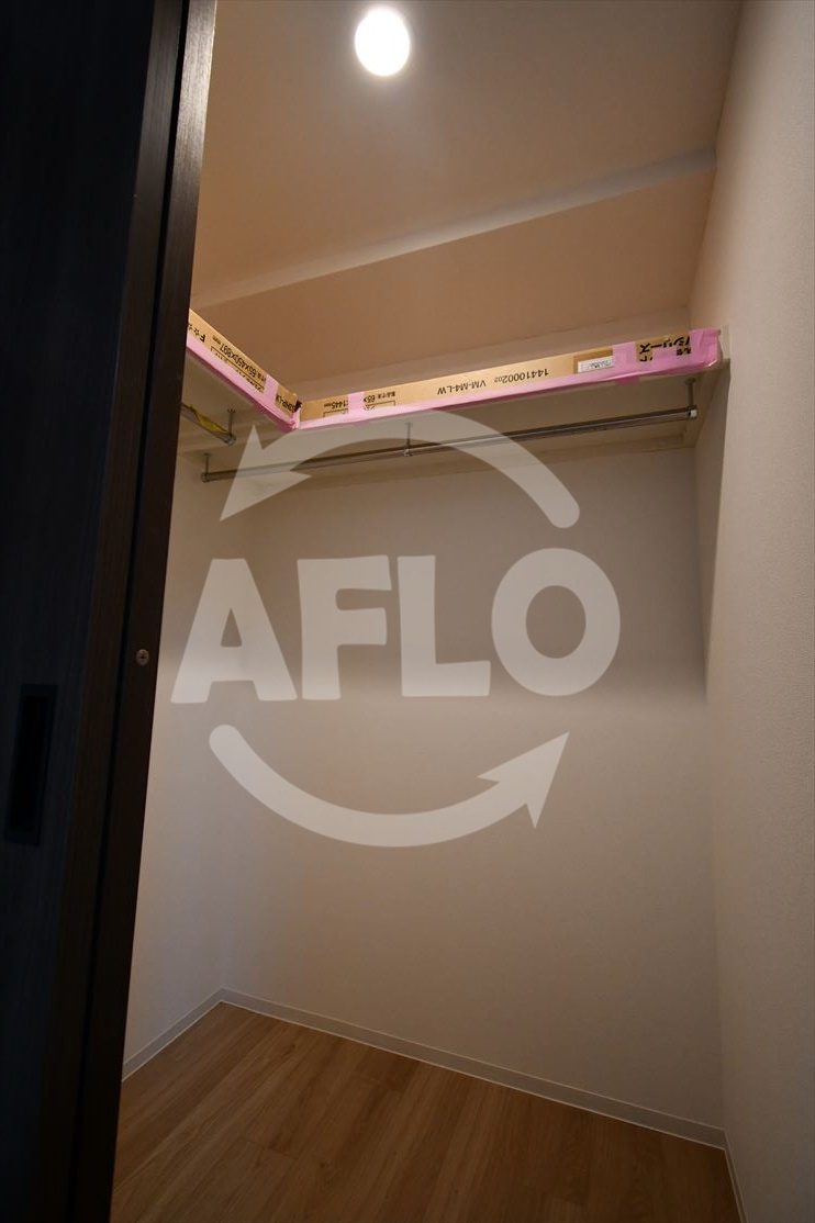 AFFLUENCE難波EAST　浪速小学校区の収納|AFFLUENCE難波EAST　ウォークインクローゼット