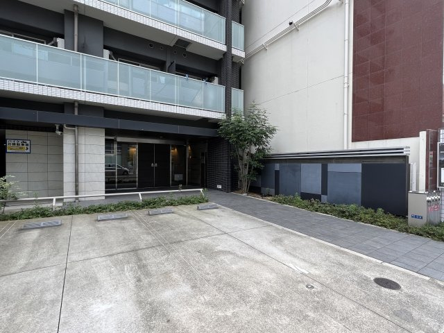 コンフォリア心斎橋EASTのエントランス