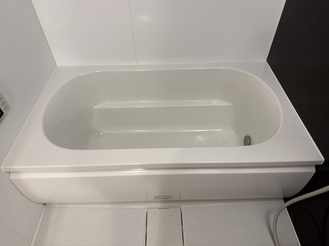 シュシュしらかしの浴室