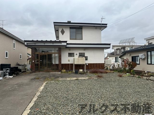 美幌町字東１条南２丁目戸建の駐車場