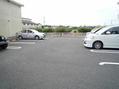 【駐車場】 | アルエットＢ | 駐車場