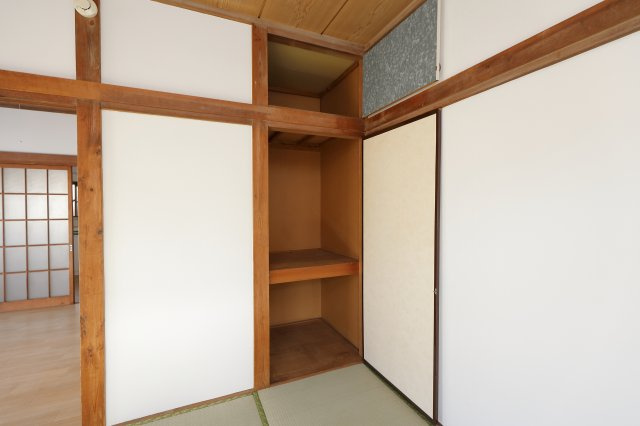 第一石井ハイツの収納