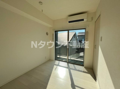 【寝室】 | ノースヒル | 開放的な寝室です