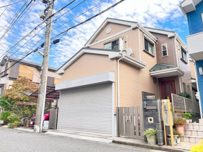 【外観】 | 市川市富浜3丁目　中古戸建 | ■外観　シャッターガレージを備える物件です。とても綺麗な物件です！