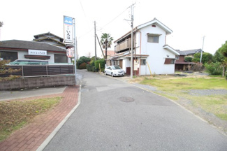 【前面道路含む現地写真】