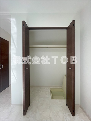 【収納】 | アイムタウン上祖師谷 | 洋室5.2帖　収納①