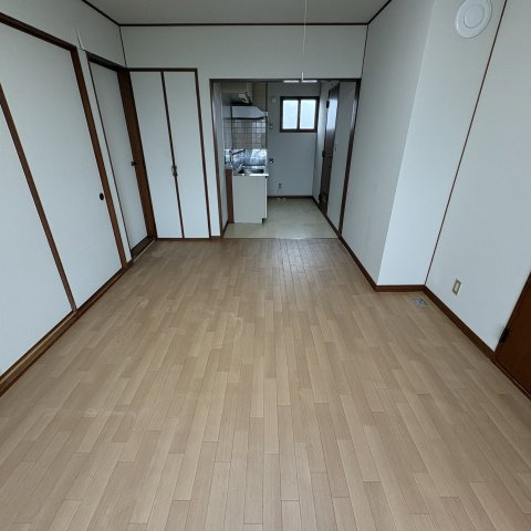 コーポジョイフルの居間・リビング