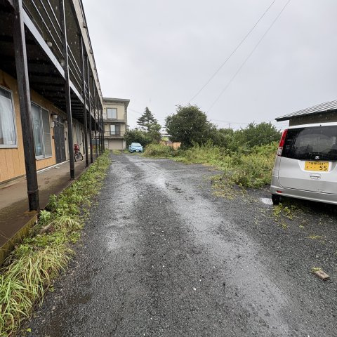 コーポジョイフルの駐車場