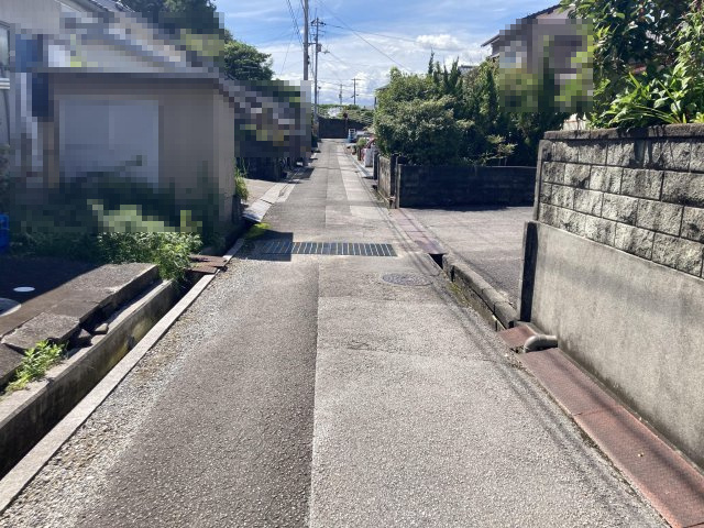 吾川郡いの町　売土地の前面道路含む現地写真