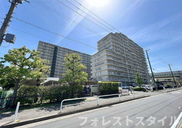 守口ハイライフA棟の外観