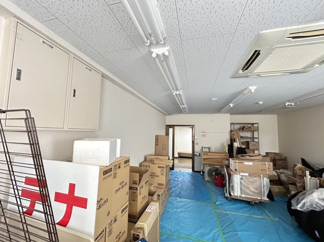 岸田ビルの内装