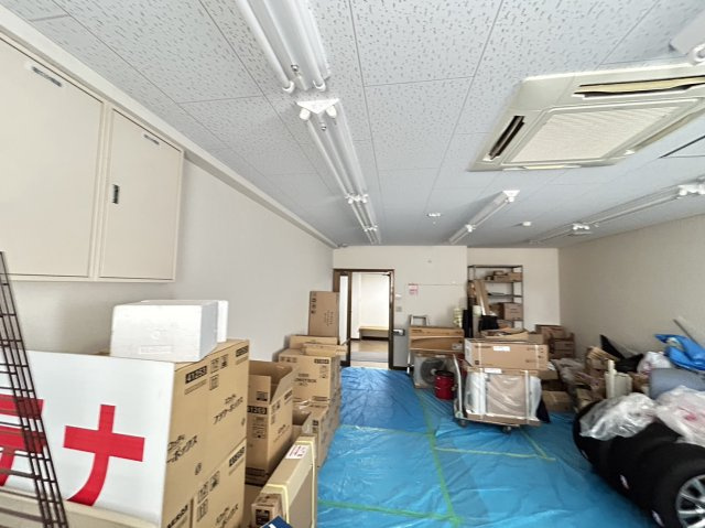 岸田ビルの内装