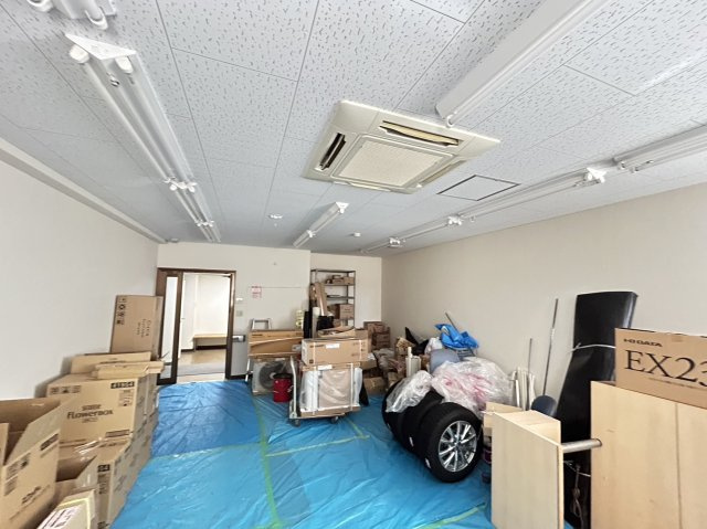 岸田ビルの内装