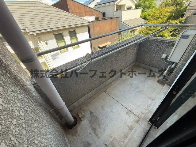 グランパティオ山之手のバルコニー|バルコニーからの眺めを楽しみながら食事をしませんか