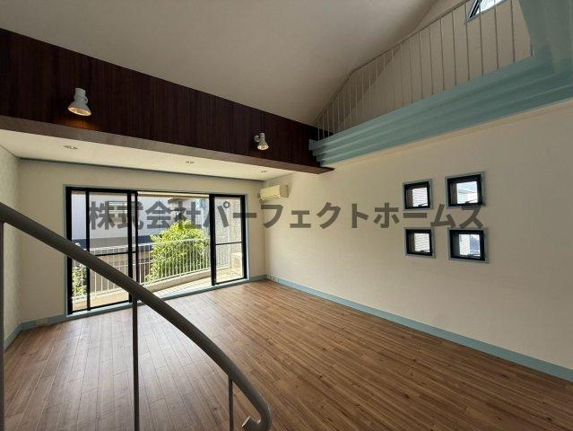 グランパティオ山之手の内装|明るい色調の室内です