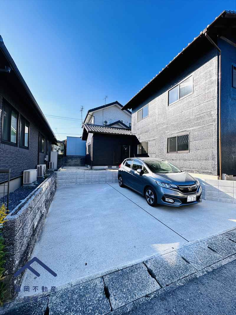 基山町大字小倉　戸建ての駐車場