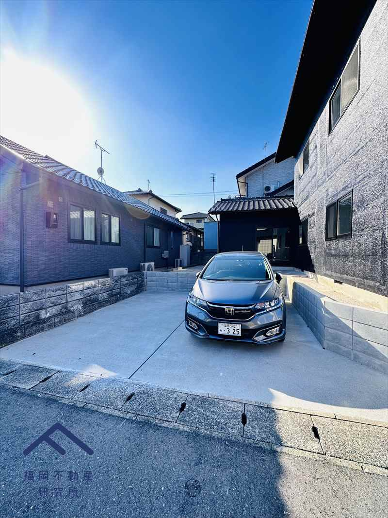 基山町大字小倉　戸建ての駐車場