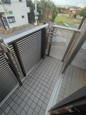 ＨＵＳＬＹＣＫＡ　２(ヒュースリッカ) のバルコニー