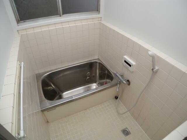 富士見町Ａ邸貸家の浴室