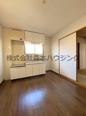 【居間・リビング】 | 　香里北ハイツ | ゆったりとした居間です