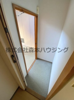 【玄関】 | 　香里北ハイツ | ゆったりとした玄関です