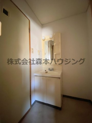 【洗面所】 | 　香里北ハイツ | コンパクトで使いやすい洗面所