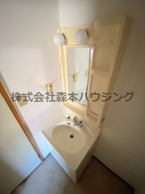【独立洗面台】 | 　香里北ハイツ | 独立洗面台あり、毎朝おしゃれに忙しい女性の方におすすめです