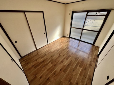 【寝室】 | グローバル伸和