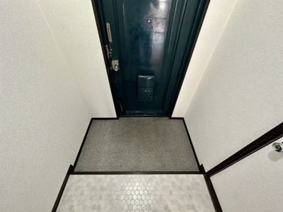 【玄関】 | グローバル伸和