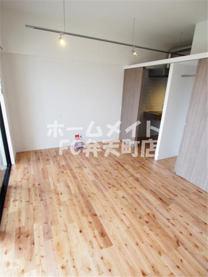 【寝室】 | JJCOURT磯路 | 落ち着いた色調の寝室です