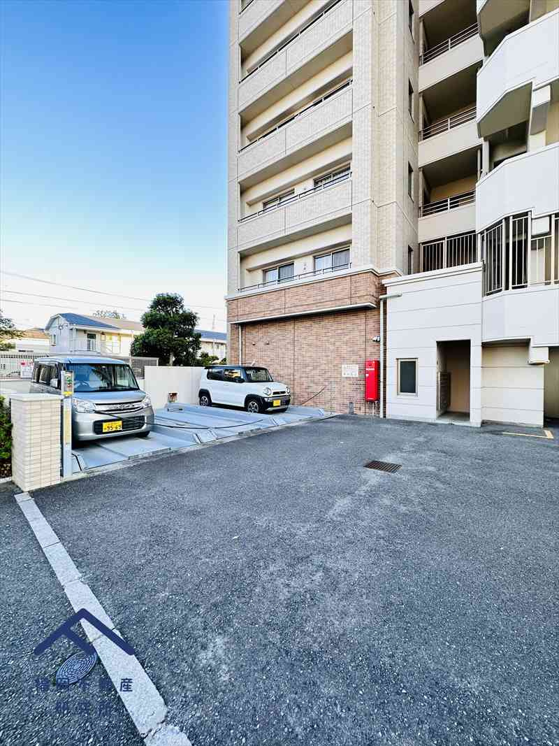 アーサー鳥栖駅ウェルステージの駐車場
